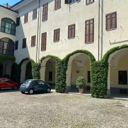 Center One By Cinelli Apartment *